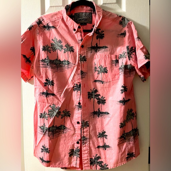 Men’s Brooklyn Cloth Mfg Co. Button Down Shirt- Size L, Pink w/ Palm trees - Picture 1 of 2